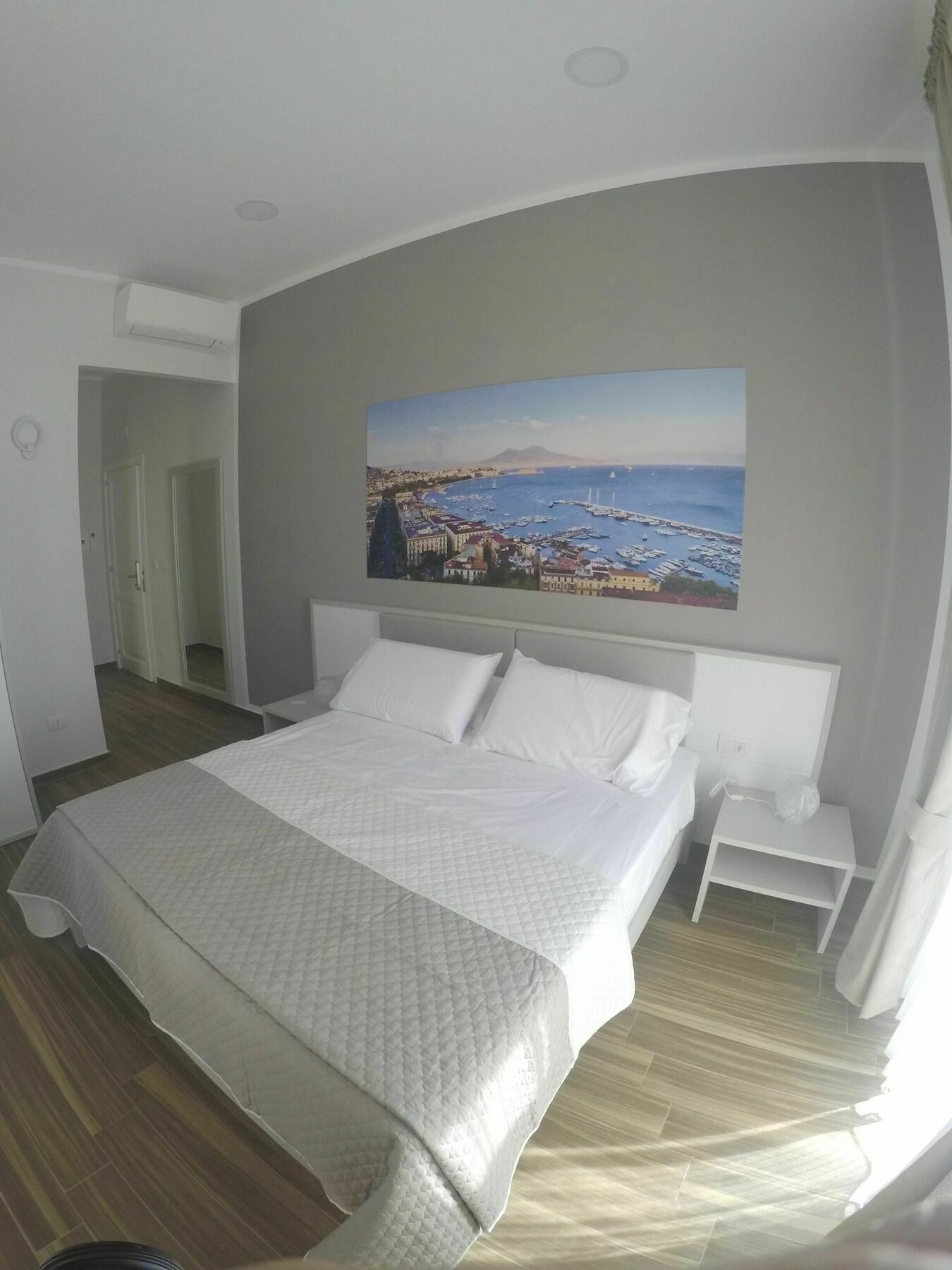 Rooms Stazione Centrale Napoli Eksteriør billede