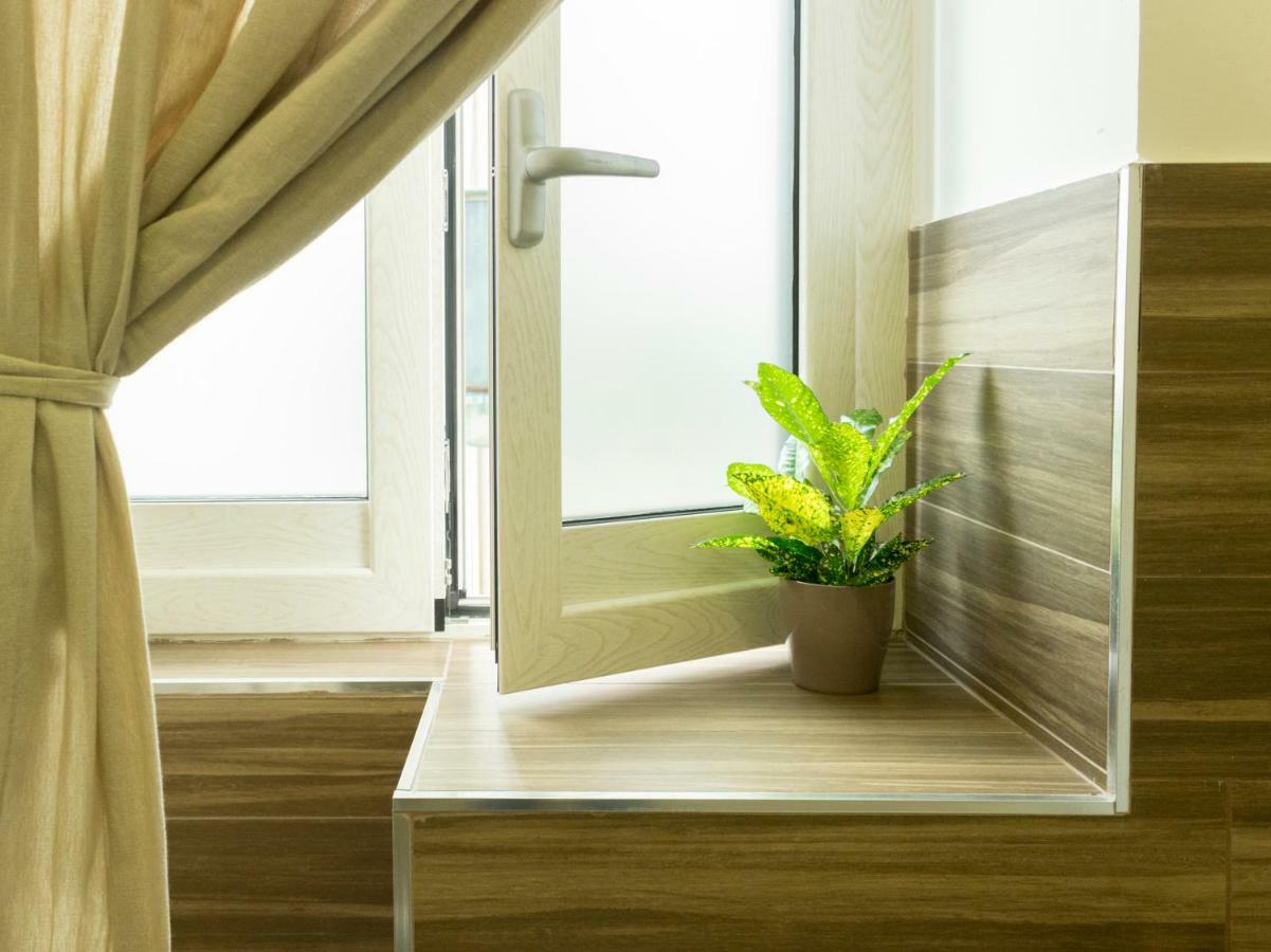 Rooms Stazione Centrale Napoli Eksteriør billede