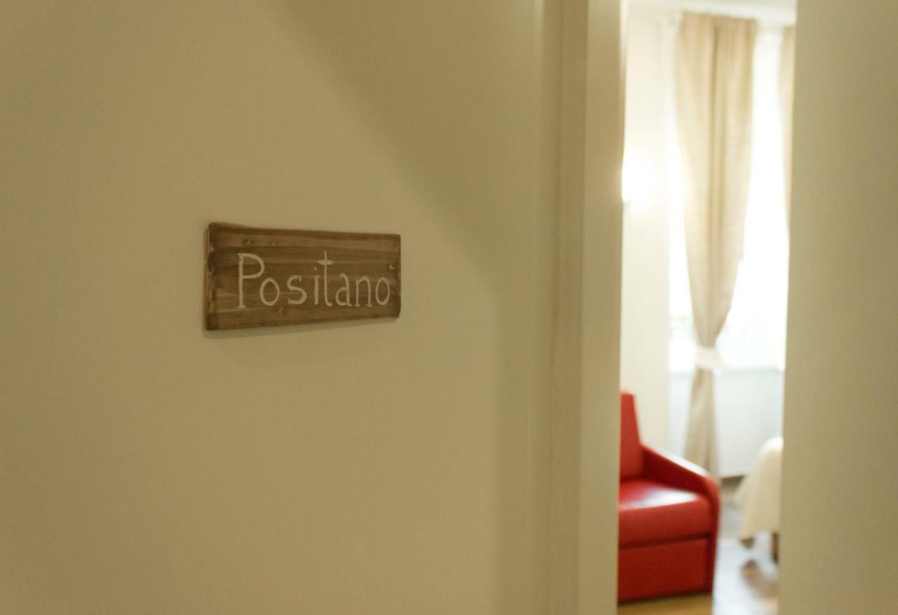 Rooms Stazione Centrale Napoli Eksteriør billede