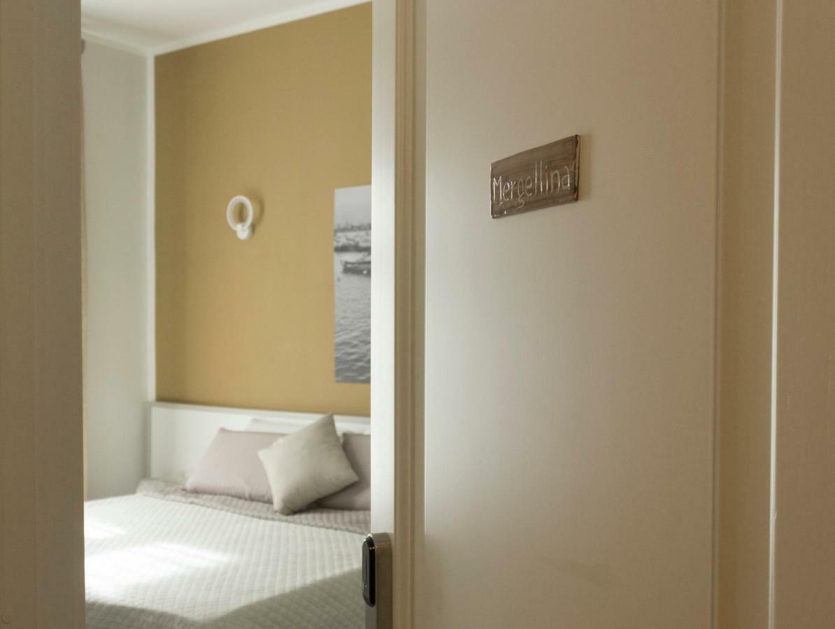 Rooms Stazione Centrale Napoli Eksteriør billede